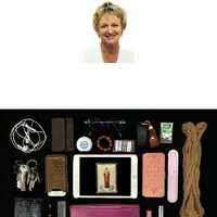 Sergei Stroitelev: Bermuda-háromszög (Orosz nők táskája belülről)