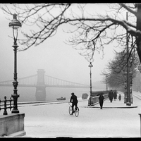 Évtizedekig egy raktárban lapultak ezek a Budapestről készült fotók