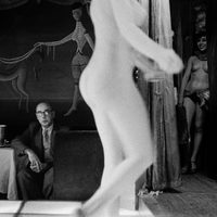 Frank Horvat képei a párizsi Sphinx sztriptízbárból (1956)