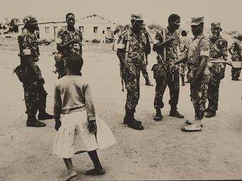Menekült gyerekek Mozambikban - Harminc éve készült Stalter György megrázó sorozata