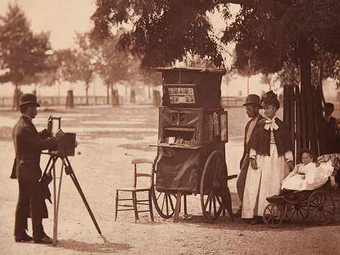 Utcai élet Londonban, 1877 – Válogatás John Thomson képeiből