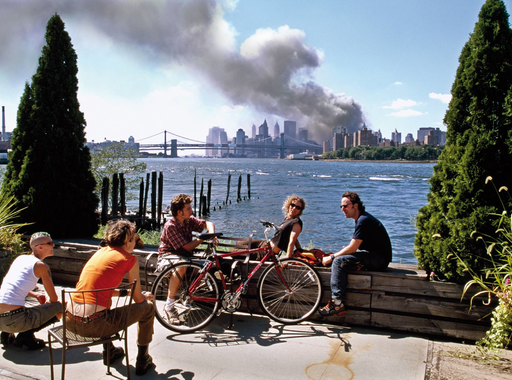 Kép-kockák #9 - Thomas Hoepker: 2001. szeptember 11., New York