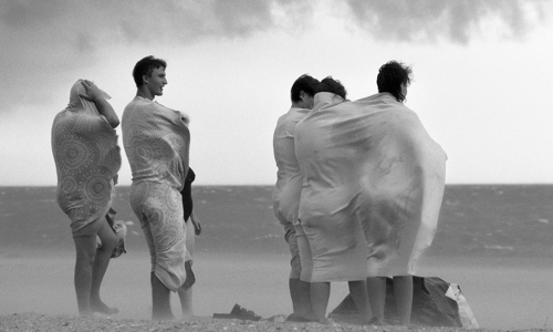 Megrázó portrék a pokolból, hat botrányos címlapfotó története és egy téli fotókvíz