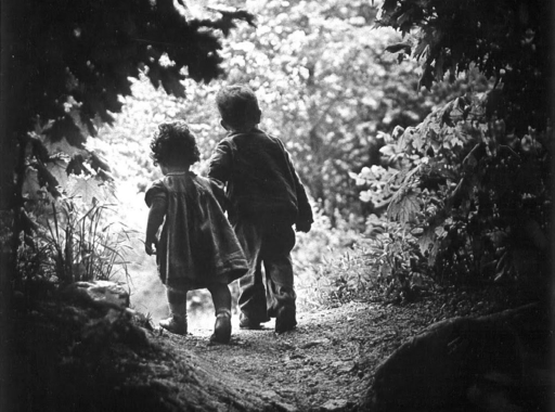 Egy világhírű gyerekfotó története: W. Eugene Smith - Séta az édenkertbe (1946)
