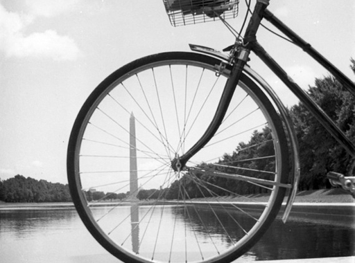 A HÉT FOTÓSA - Válogatás Ruth Orkin legendás sorozataiból