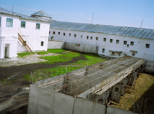Fekete András képei egy oroszországi börtön mindennapjairól (2004)