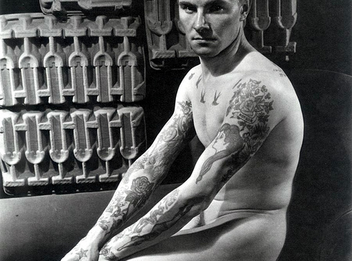Variációk – Tetovált férfiak (1934-2006)
