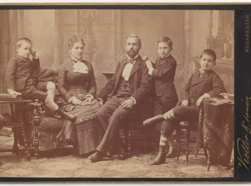 Hány fényképészt ismerünk? – A fényképész szakma növekedése a magyar korona területén, 1840–1890 (Farkas Zsuzsa írása)
