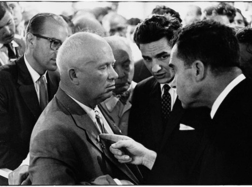Kép-kockák #6 - Elliott Erwitt: Hruscsov és Nixon „konyhai vitája”