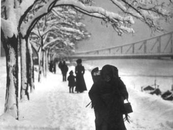 Tőry Klára: Híres magyar fotográfusok életrajzai és képei