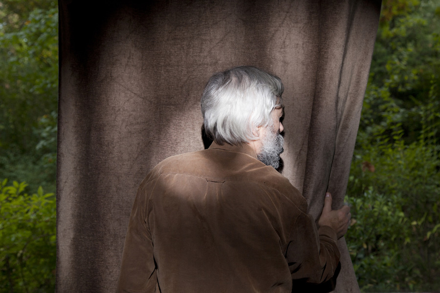 family_drawing_father_with_curtain.jpg