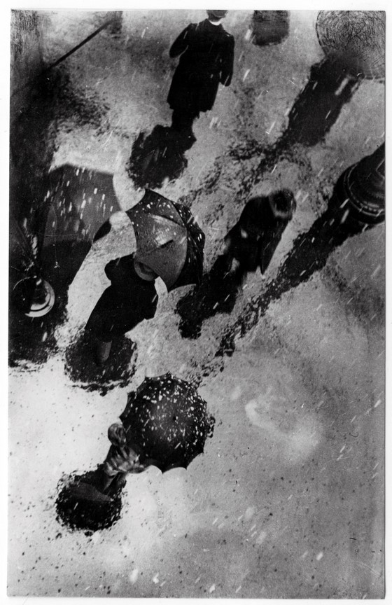 Fotó: Escher Károly: Havaseső, 1928 © Magyar Fotográfiai Múzeum 