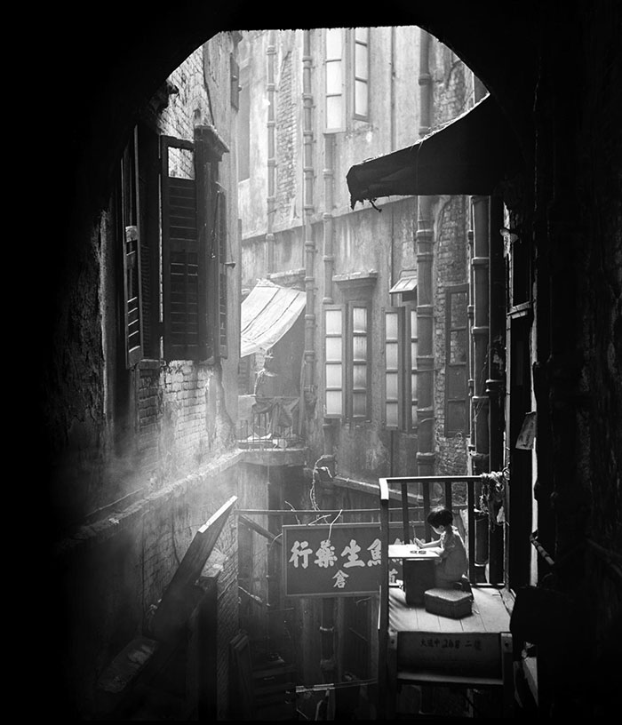 Fotó: Fan Ho: Hongkong, 1952-1964, részlet A Hongkong Memoir című sorozatból © Fan Ho