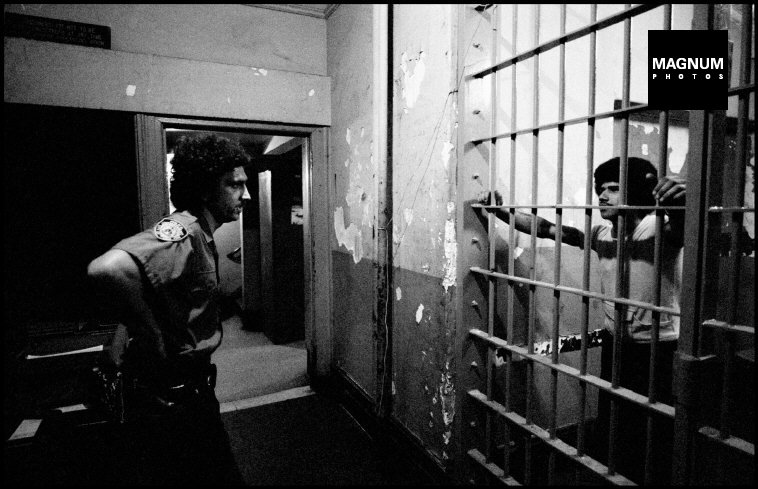 Fotó: Leonard Freed: Részlet a Police Work című sorozatból, New York City. 1978 © Leonard Freed/Magnum Photos