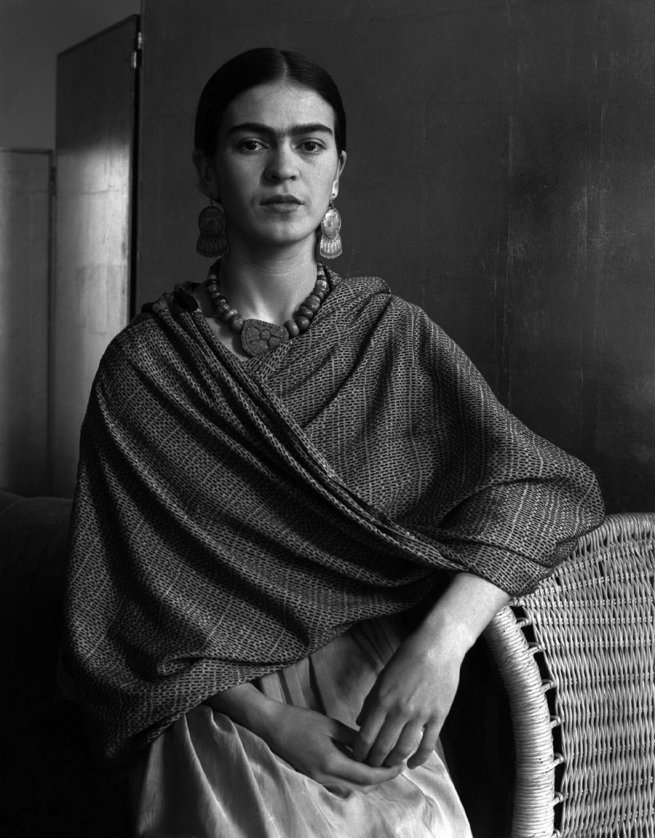 Fotó: Imogen Cunningham: Frida Kahlo Rivera, Painter and Wife of Diego Rivera, 1931