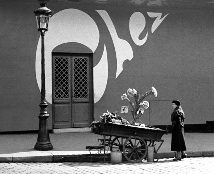 Fotó: Fred Stein: Chez, Paris, 1934 © Fred Stein Archive