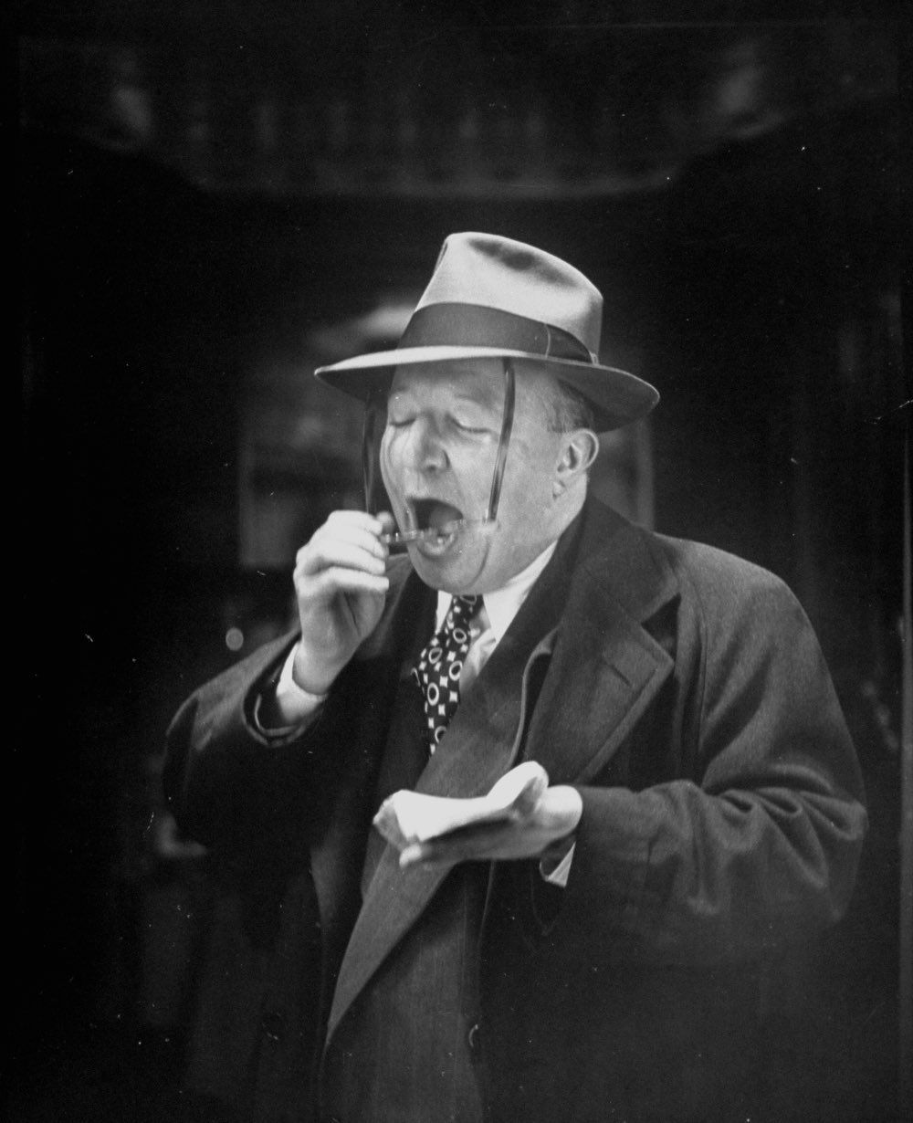 Fotó: Yale Joel: Times Square Színház, New York, 1946 © Yale Joel - The Life Images Collection - Getty Images