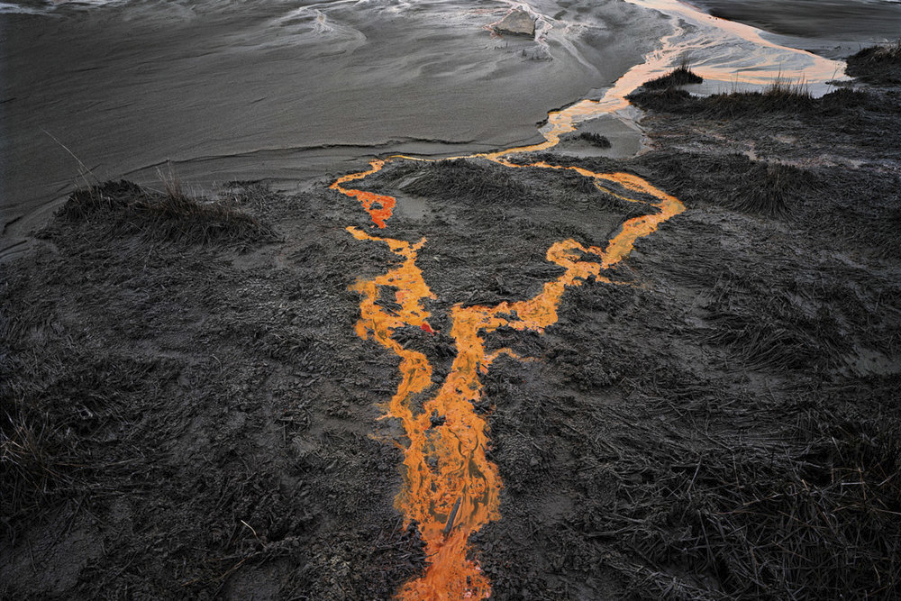 Fotó: Edward Burtynsky<br />Nickel Tailings # 31, Sudbury, Ontario, 1996,<br />