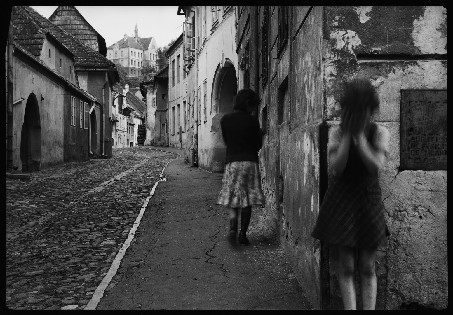 Fotó: Halas István, Segesvár ‘82 (Az egyetlen örökségem André Kertésztől) I Segesvár ’82 My only heritage from André Kertész), 1982 © Halas István