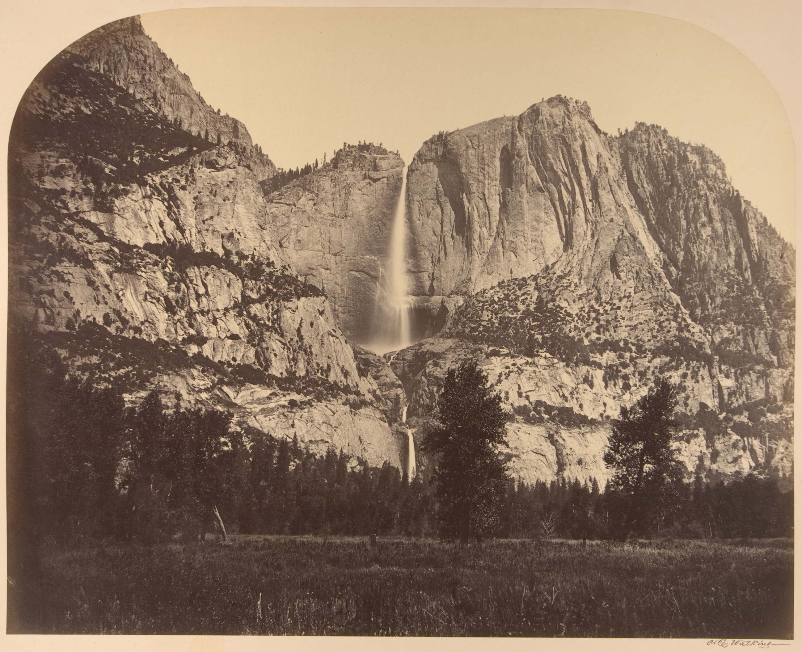 Fotó: Carleton Watkins: 2637 Ft. Yosemite Fall, Front View, 1861 © Carleton Watkins / The Metropolitan Museum of Art