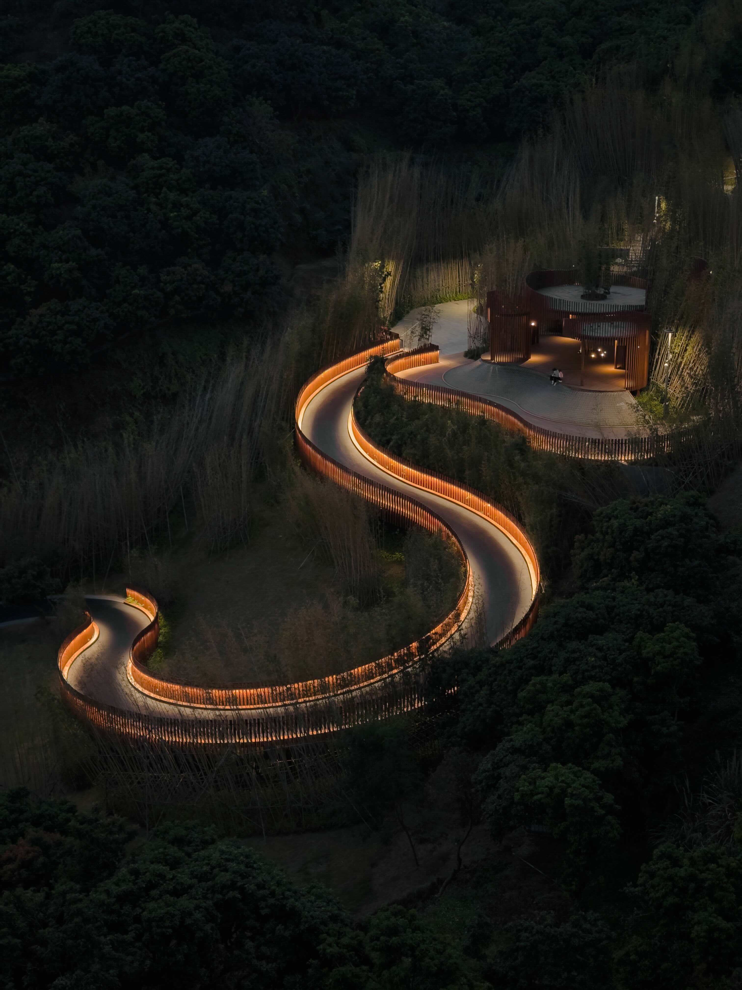 Fotó: Ziwen Chen<br />Shot on iPhone 17 Pro<br />1st Place – Architecture<br />IPPAWARDS 2026