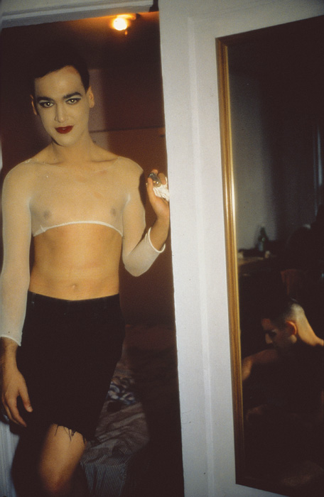 Fotó: Nan Goldin: Jimmy Paulette and Tabboo! undressing, NYC 1991 © Nan Goldin