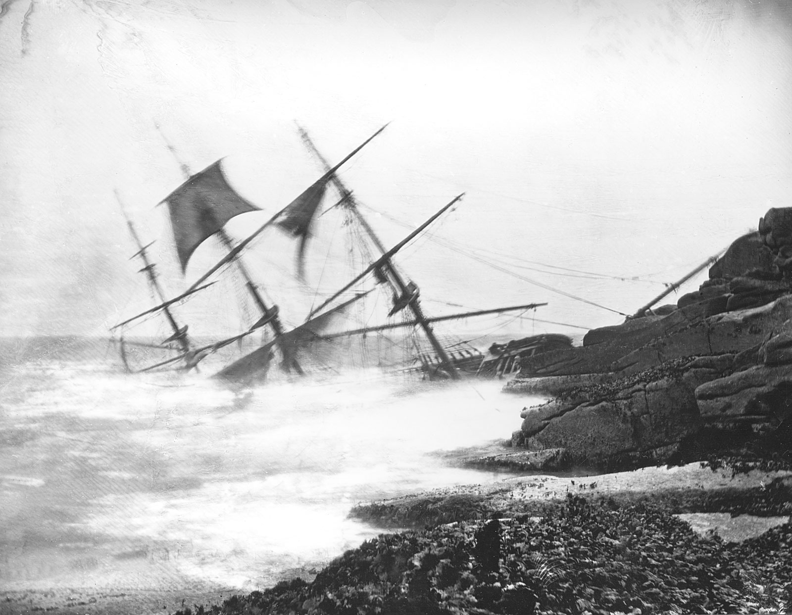 minnehaha-sailing-web.jpg