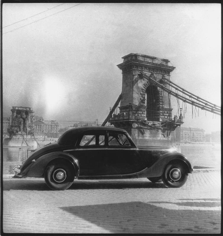 Fotó: Pécsi József: Romok Budapesten, 1946. © Magyar Fotográfiai Múzeum