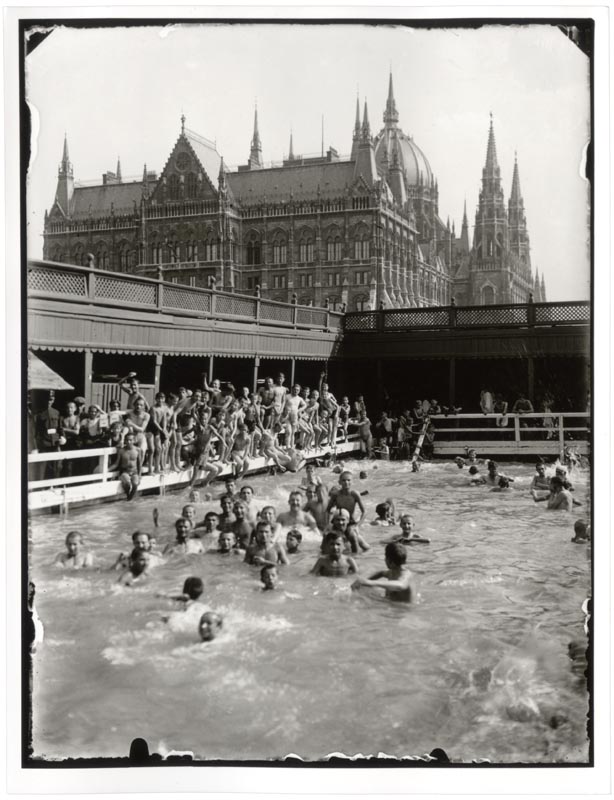 Fotó: Marjovszki Béla: Duna fürdő 1920. k.  © Magyar Fotográfiai Múzeum