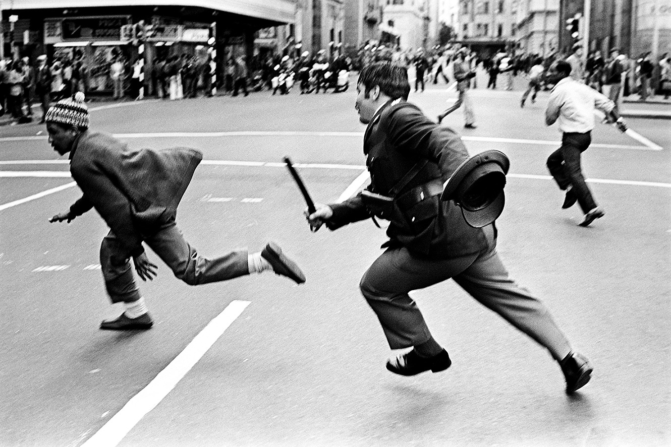 Apartheid-ellenes tüntetés, 1985, Juhan Kuus © Juhan Kuus Documentary Photo Centre