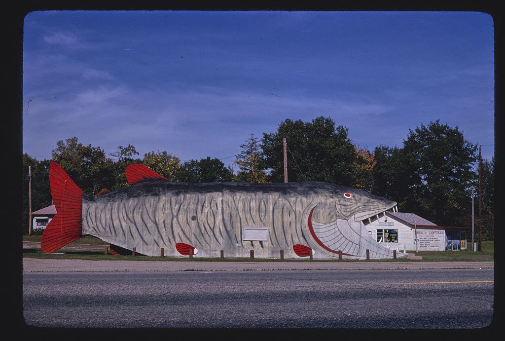 Fotó: John Margolies: Big Fish étkezde, Route 2, Bena, Minnesota, 1980