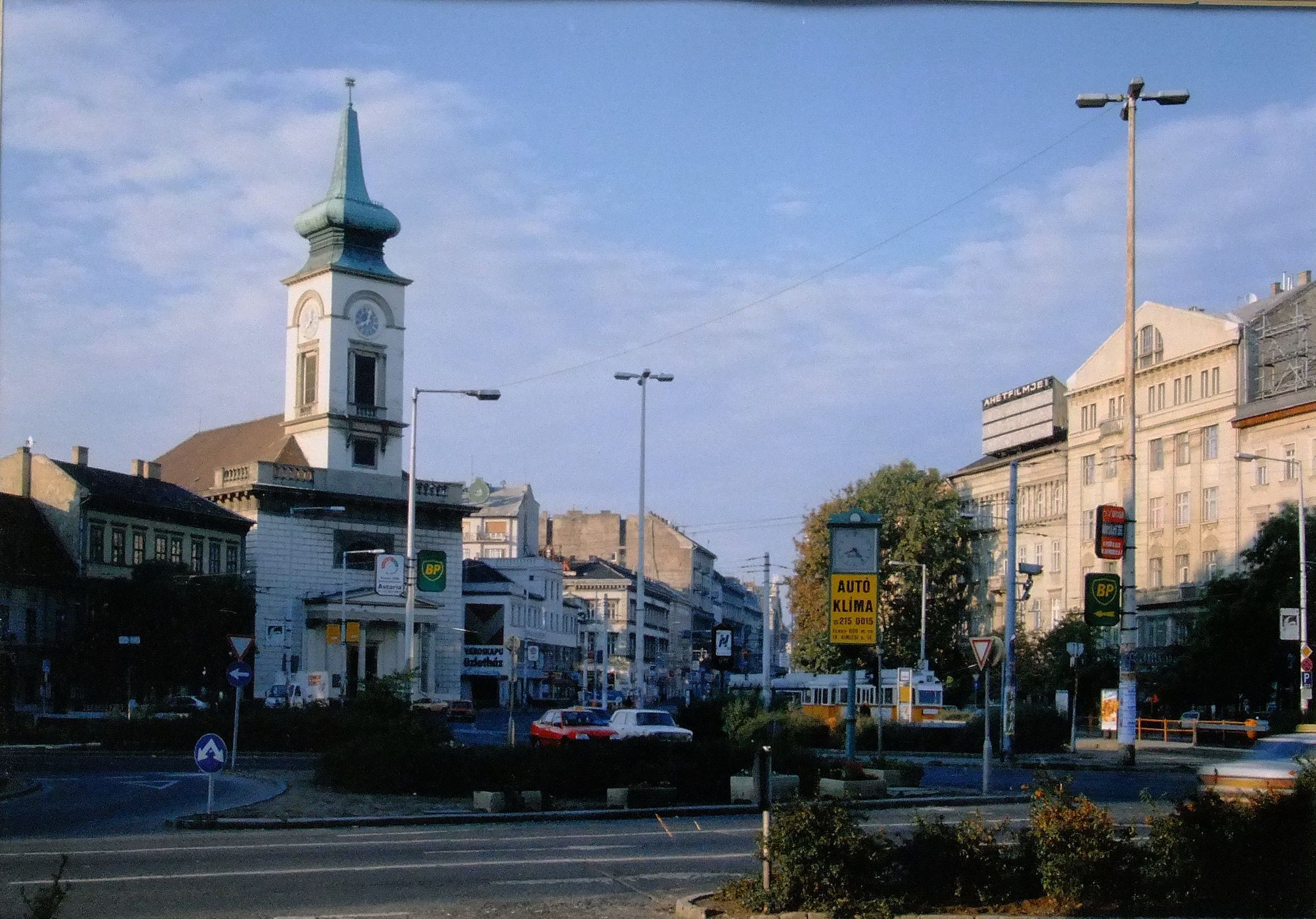 Lugosi Lugó László_ Kálvin tér 1996.jpg