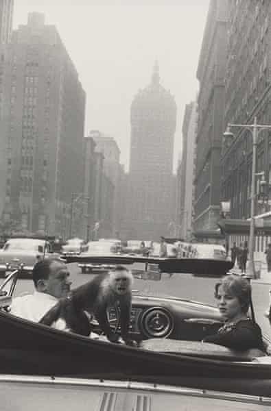 garry-winogrand-park-aven-002.jpg