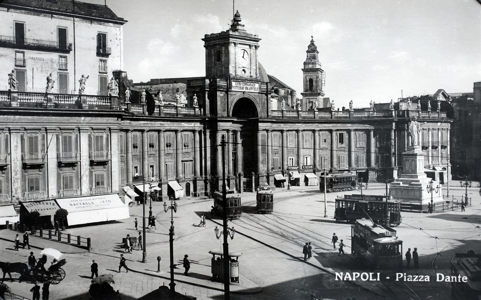 Fotó: Kieselbach Gyula: Nápoly, Piazza Dante, 1931, Fortepan