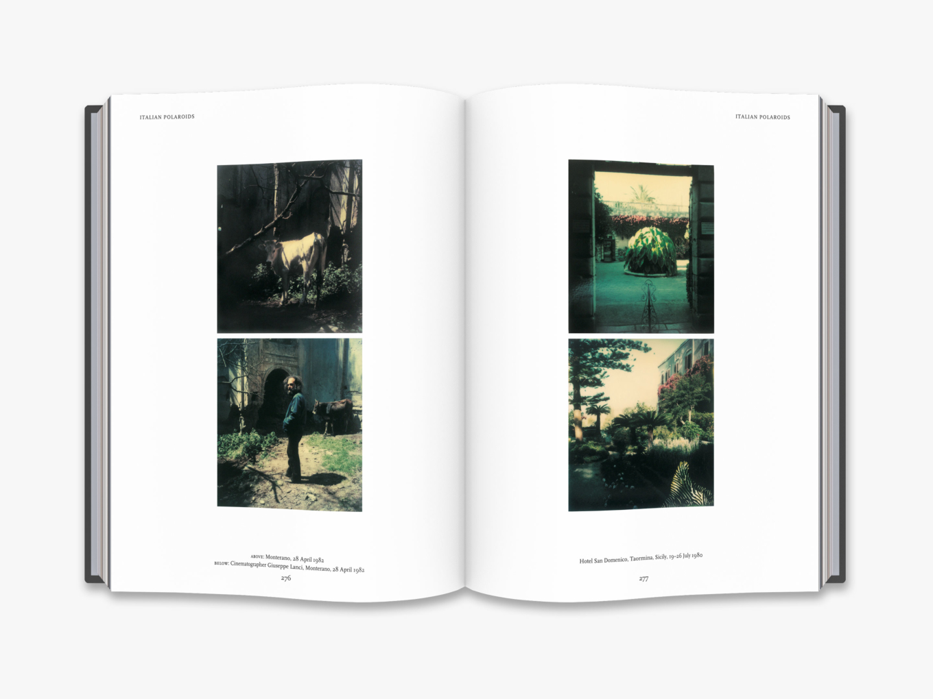 Tarkovsky<br />Films, Stills, Polaroids & Writings<br /><br />Kiadó: Thames & Hudson, 2019<br />Kötés: keménytáblás<br />Oldalszám: 288 oldal<br />Nyelv: angol<br />ISBN: 9780500022597<br />Ár: 12.900,- Ft<br /><br />Mai Manó Könyvesbolt<br />Telefon: 0630 505 0622<br />E-mail: bookshop@maimano.hu