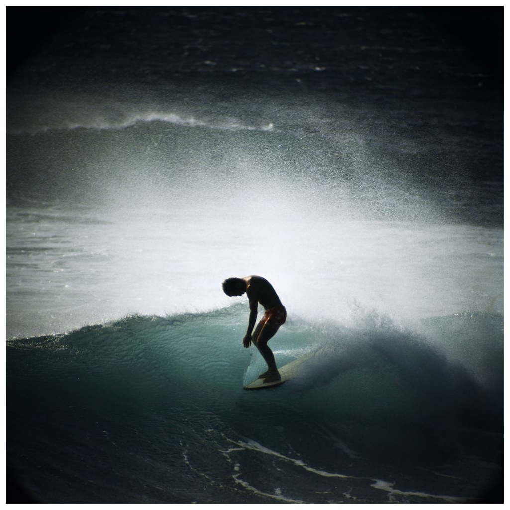 midget-farrelly-surfing-shore-break-makaha-1968-by-leroy-grannis.jpg