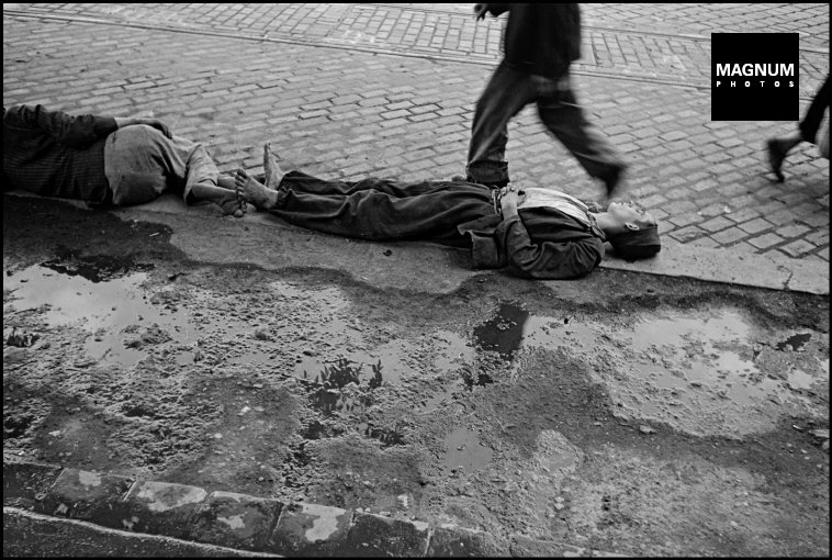 Fotó: Werner Bischof: Budapest. Munkanélküli férfi, 1947 © Werner Bischof/Magnum Photos