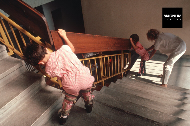 Fotó: Stuart Franklin: Budapest, Pető Intézet, 1987 © Stuart Franklin/Magnum Photos