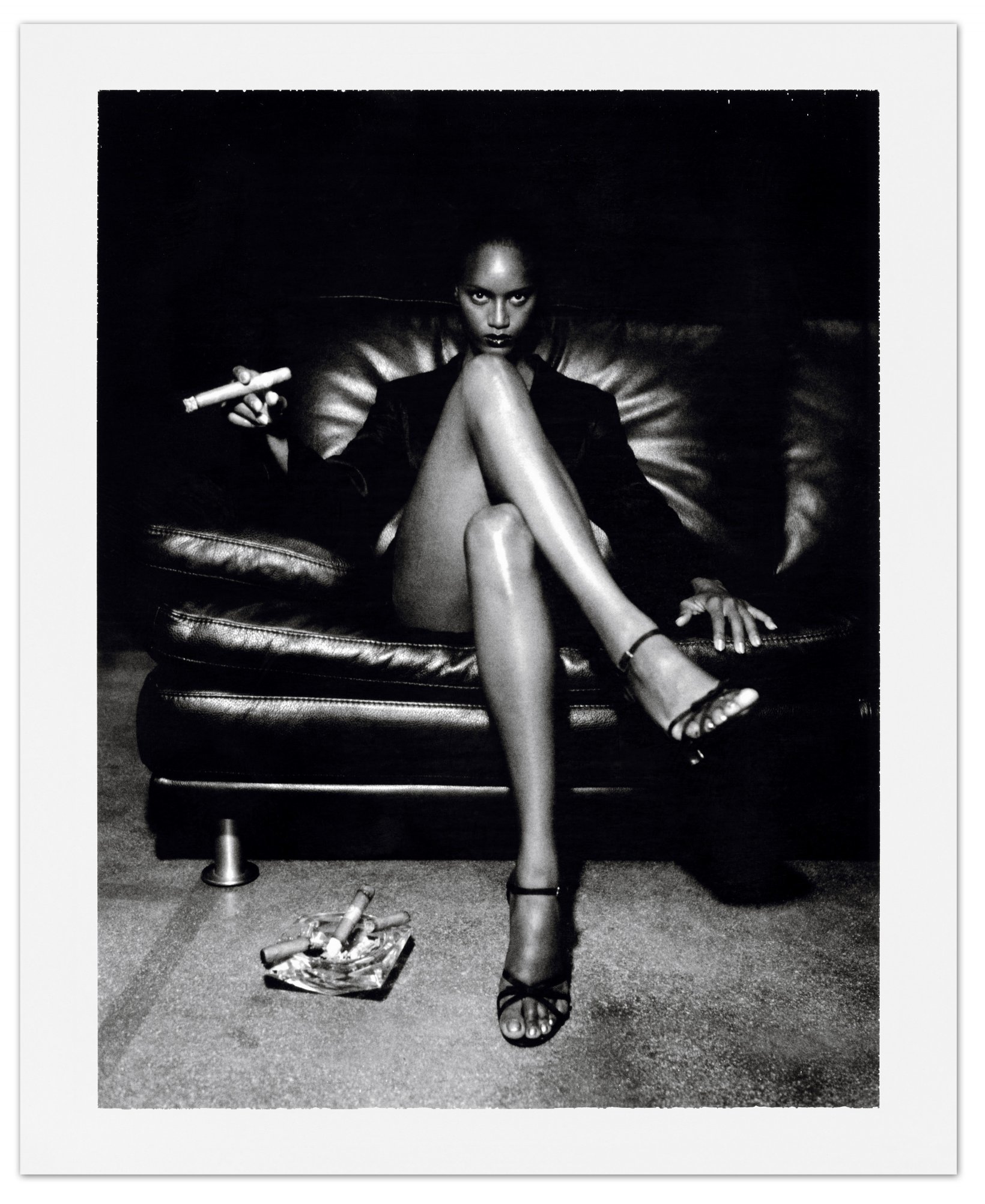 Helmut Newton. Polaroids.<br />taschen.com<br />A fotóalbum megrendelhető személyesen, telefonon vagy a bookshop@maimano.hu e-mail címen.