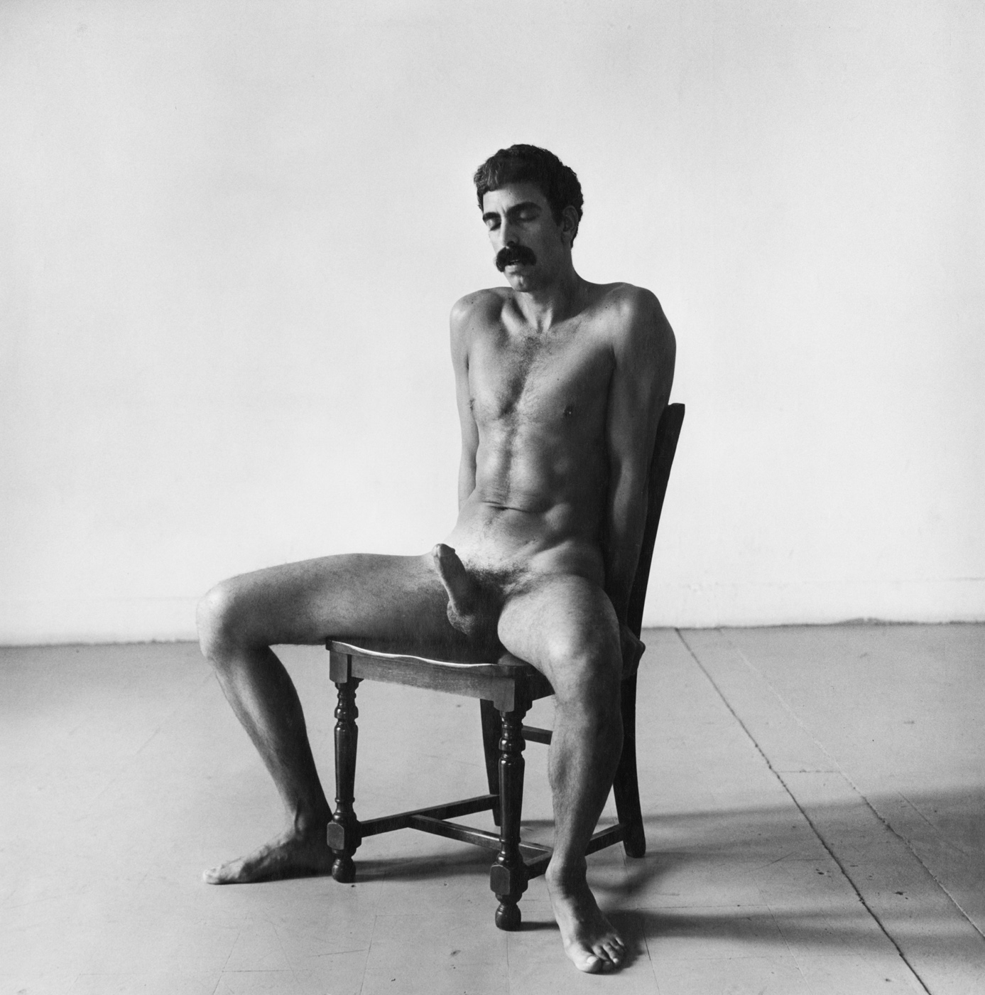 Fotó: Peter Hujar: Seated Nude, 1978 © Peter Hujar Archive / Fraenkel Gallery