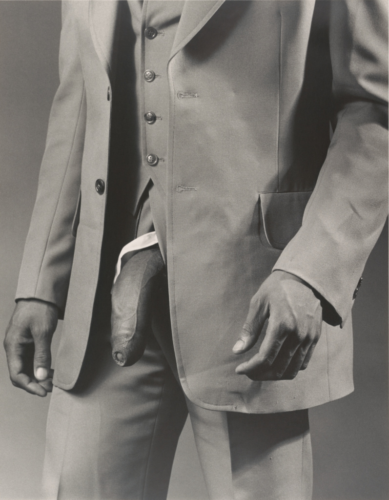 Fotó: Robert Mapplethorpe: Man in Polyester Suit, 1980 © Robert Mapplethorpe