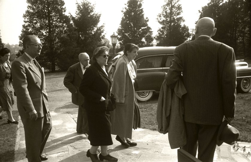 Fotó: Ralph Morse: Albert Einstein temetése előtti pillanatok, New Jersey, 1955 © Ralph Morse/Time & Life Pictures/Getty Images