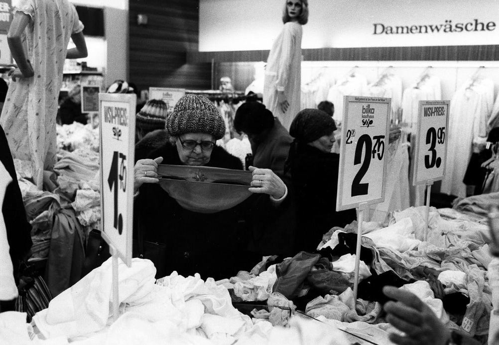 Fotó: Robert Lebeck: Téli vásár Berlinben, 1983 © Robert Lebeck