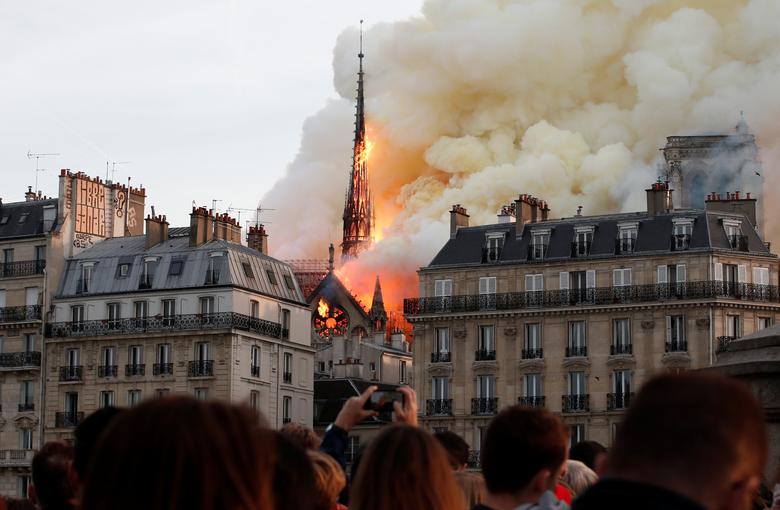 Fotó: Benoit Tessier: A lángoló Notre Dame, 2019. április 15. © Reuters/Benoit Tessier