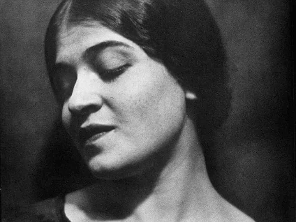 Fotó: Edward Weston: Tina Modotti, Glandale, Mexico, 1924 © Weston Gallery