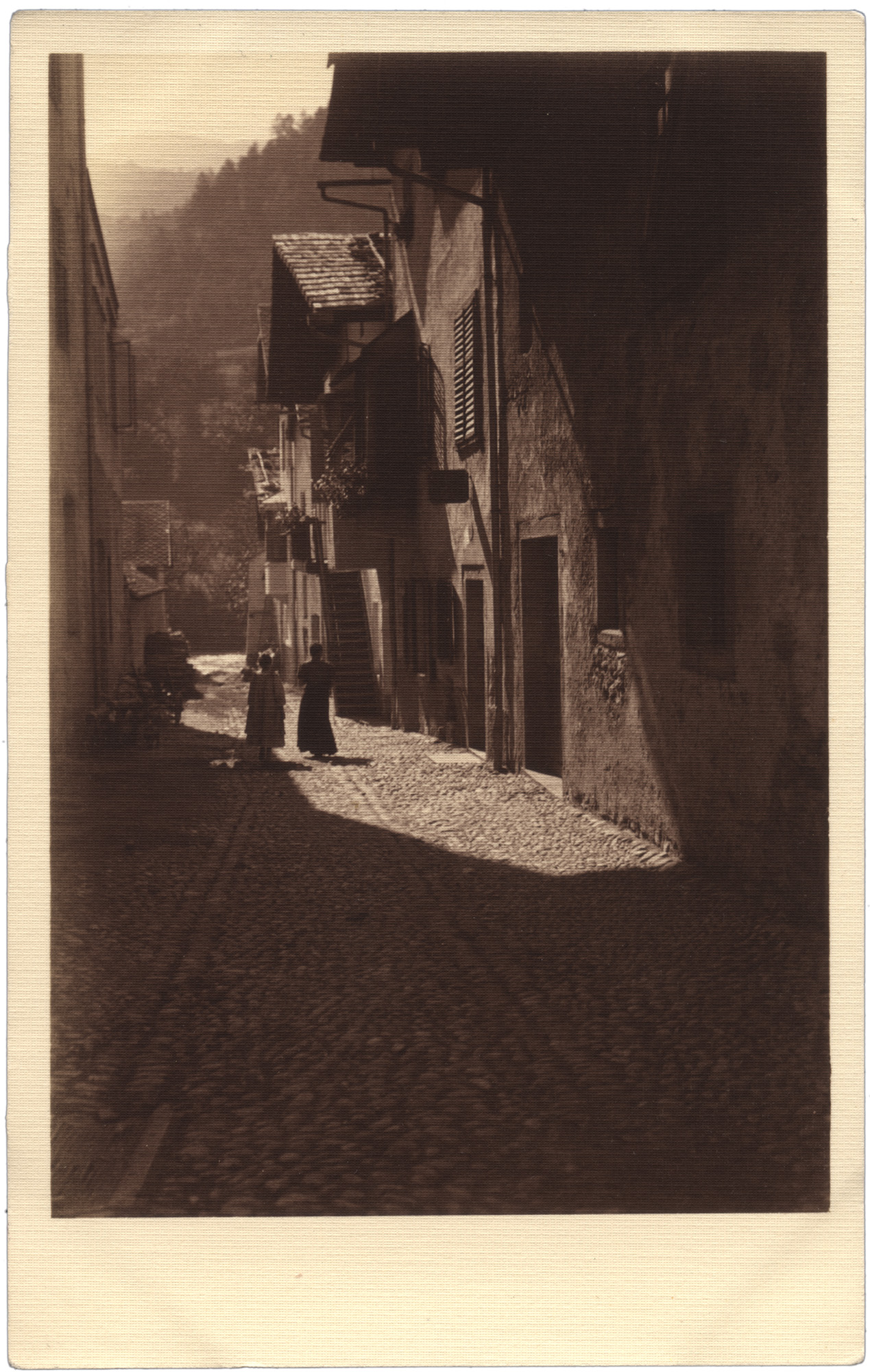Fotó: Faix Jacques: Nők az utcán, 1908 © Magyar Fotográfiai Múzeum