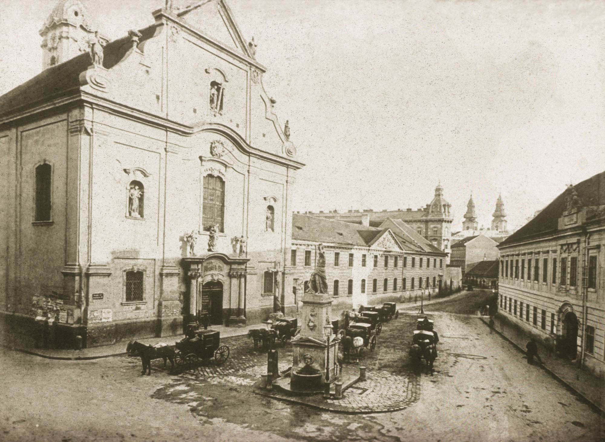 Fotó: Klösz György: Hatvani utca, Ferenciek tere, 1890 körül (Kisképző Digitális Fotótár)
