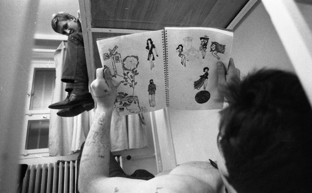 Fotó: Urbán Tamás: Művelődésügyi Minisztérium 2. sz. Fiúnevelő Intézet, hálókörlet, Aszód, 1973 © fortepan.hu