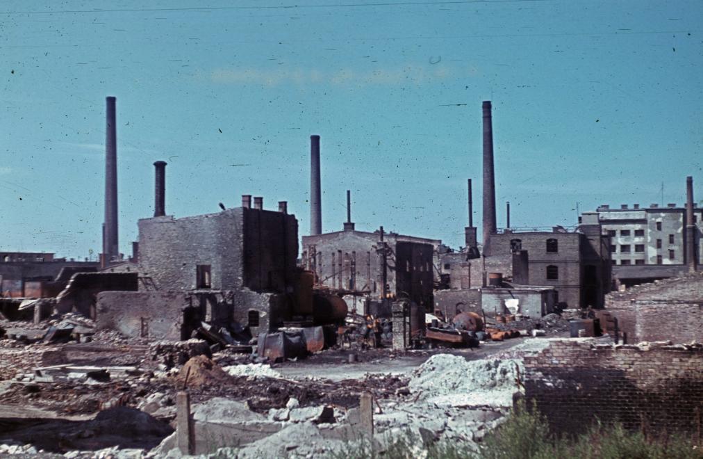 Fotó: Trömpler Elek: Budapest, Soroksári út 106., Helvey Tivadar Vegyészeti Gyár, 1944 © Fortepan/Schermann Ákos