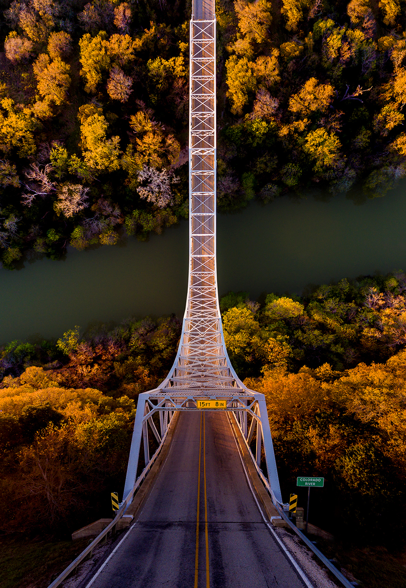 Fotó: Aydın Büyüktaş: Bridge, Részlet a Síkföld című sorozatból © Aydın Büyüktaş